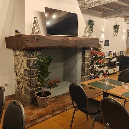 3 Ferme Du Chateau Apartamento Fontaine-l'Eveque
