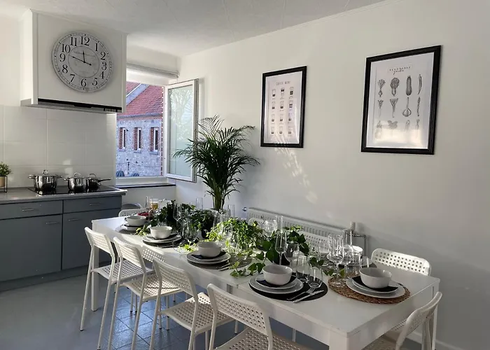 3 Ferme Du Chateau * Fontaine-l'Eveque